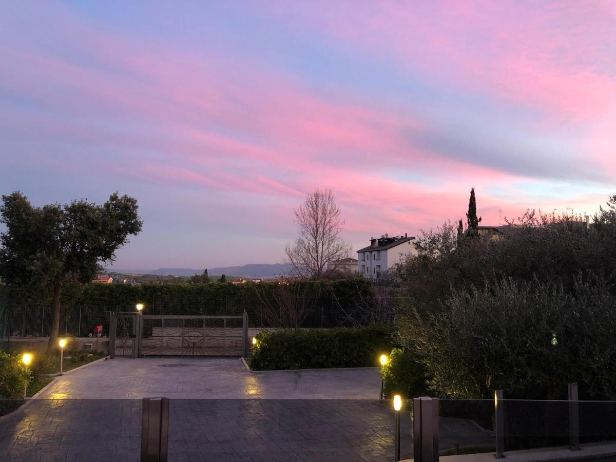 La Casetta Tra Sassi E Ulivi B&B มาเตรา ภายนอก รูปภาพ