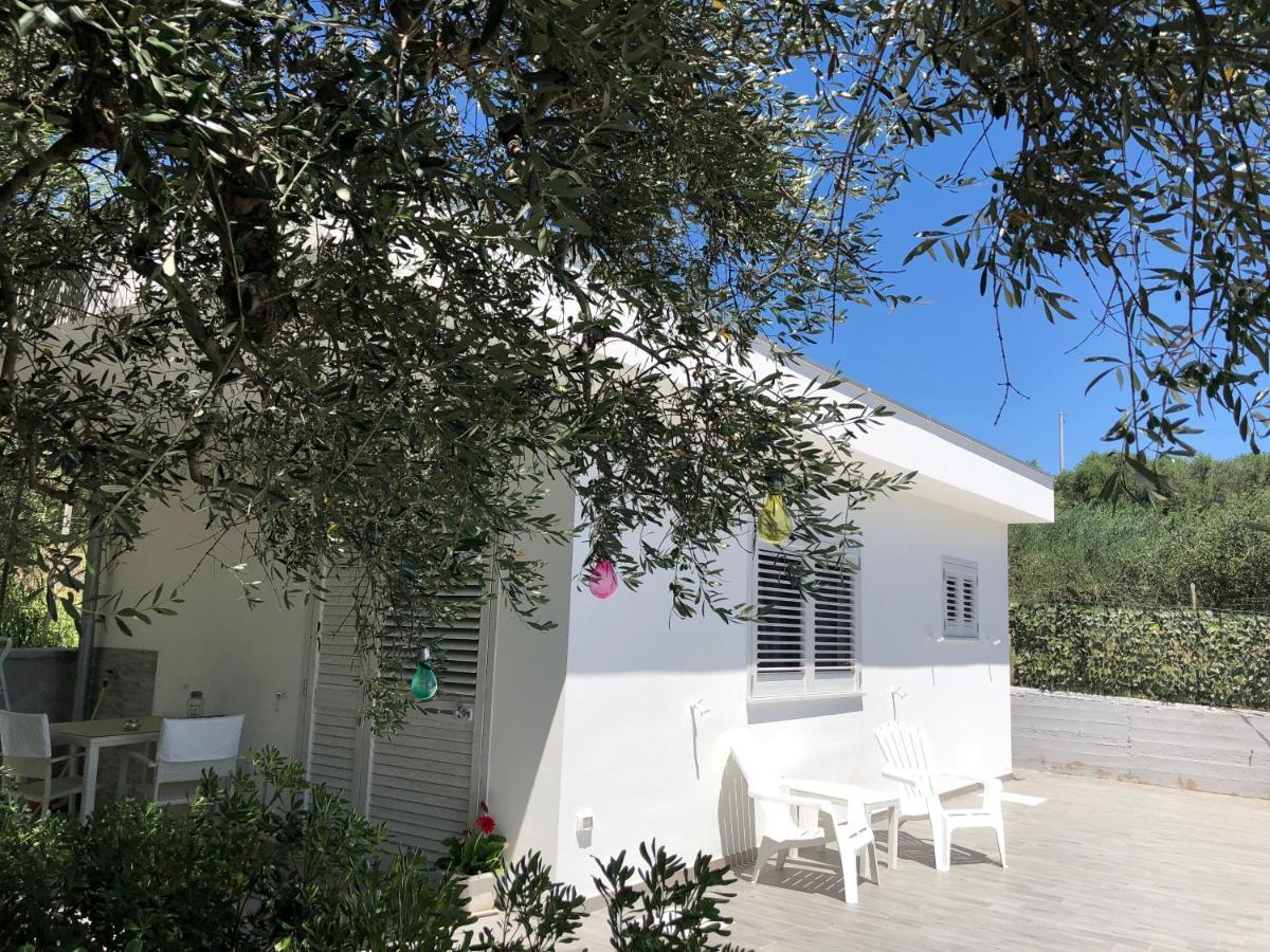 La Casetta Tra Sassi E Ulivi B&B มาเตรา ภายนอก รูปภาพ