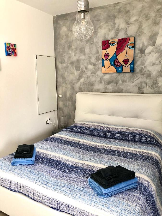 La Casetta Tra Sassi E Ulivi B&B มาเตรา ภายนอก รูปภาพ
